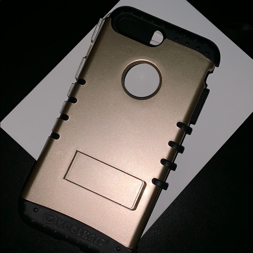 iPhone 7 Plus case - Picture 2 of 3